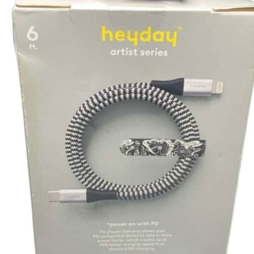NEW IN BOX! HEYDAY ARTIST SERIES 6FT LIGHTNING TO USB-C FAST CHARGING CABLE